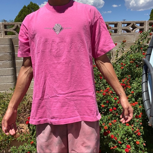 Vintage Embossed Oregon Pink tee - Picture 3 of 7